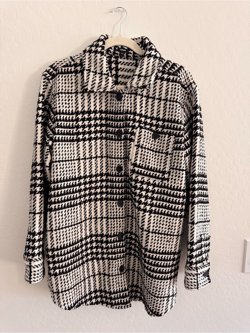 Express Black & White Houndstooth Button-Up Shacket
